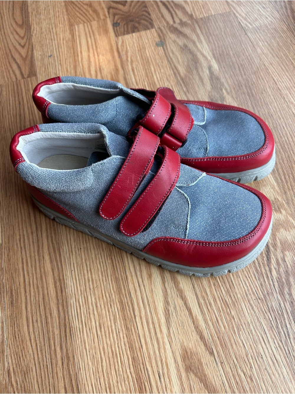 Footprints by Birkenstock Women's size 6.5/7 Comfort Sneakers